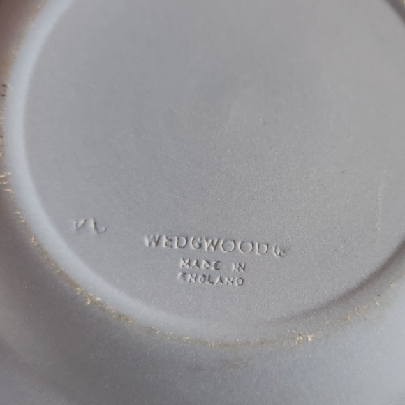 Vintage Wedgwood Blue Jasperware Ashtray - Picture 2 of 2